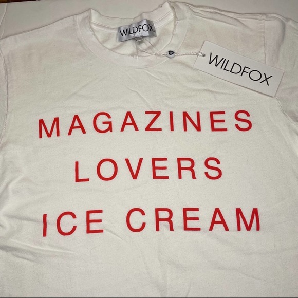 WILDFOX Magazine Lovers Love & Ice Cream Ivory Red Graphic T-Shirt NWT Crewneck - Picture 8 of 9